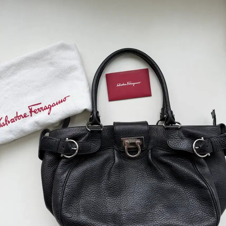[BUNJANG] Salvatore Ferragamo Gancini Marisa Shoulder Bag / 페라가모 간치니 마리사 숄더백