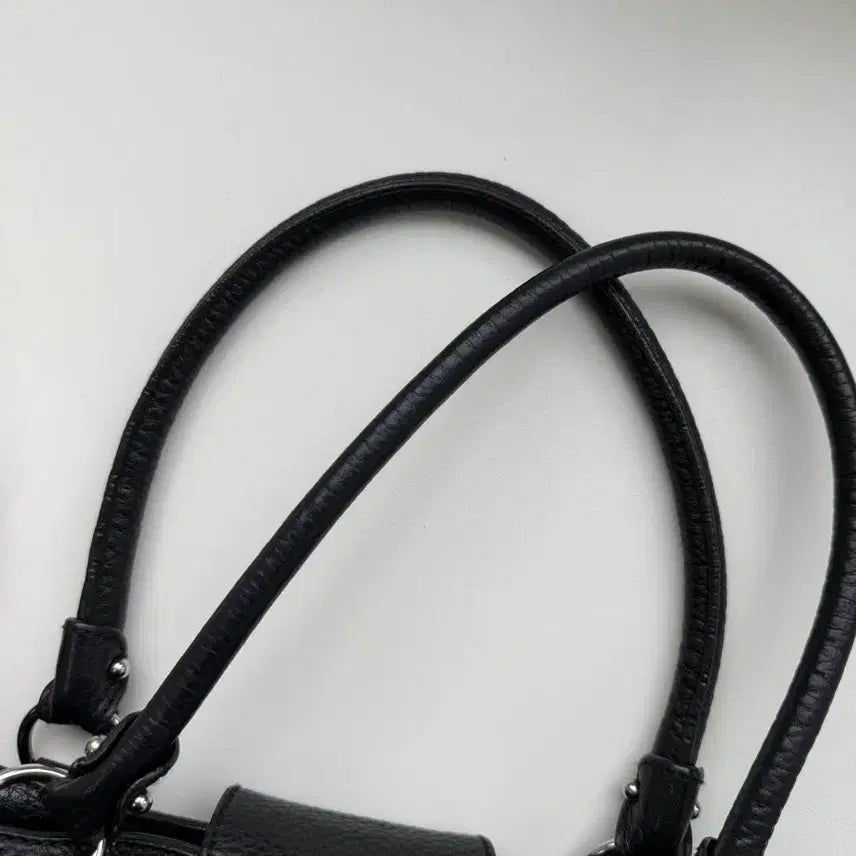 [BUNJANG] Salvatore Ferragamo Gancini Marisa Shoulder Bag / 페라가모 간치니 마리사 숄더백
