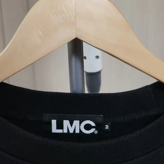 [BUNJANG] LMC Black Sweatshirt Unisex / LMC 블랙 맨투맨 공용