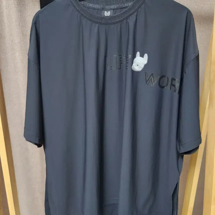 [BUNJANG] Life Work French Bulldog T-shirt / (새상품급)라이프워크 프렌치불독 반팔티 블랙 F사이즈