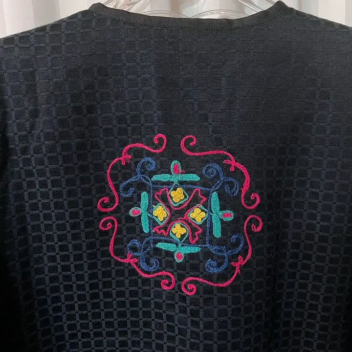 [BUNJANG] Soleir Petite Embroidered Black Jacket (55-66) / 솔레르 페티트 자수 포인트 블랙 자켓 55-66 상태좋음
