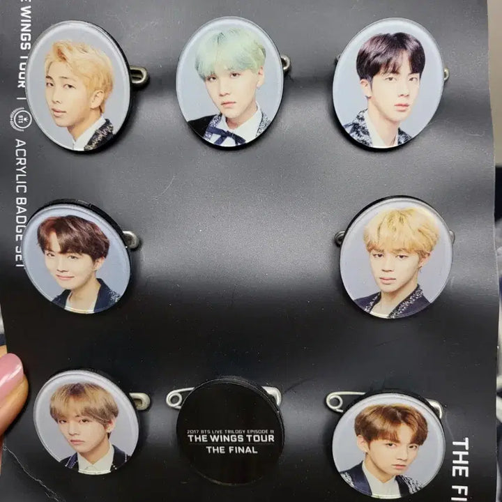 [BUNJANG] BTS Wings Tour Acrylic Badge Set / 방탄 윙즈 투어 아크릴 뱃지 세트 ( bts 윙즈콘 윤기 석진 지민 v