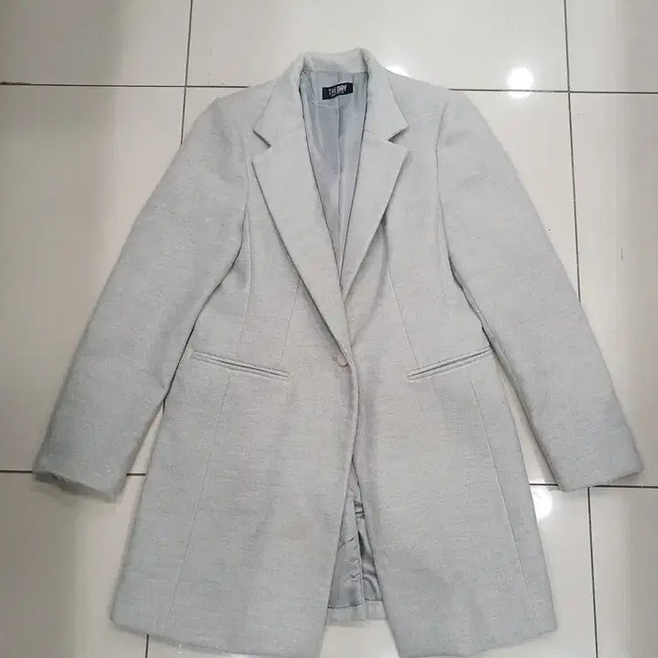 [BUNJANG] The Day 91 Gray Wool One-Button Coat / 더데이 91 회색 모직 원버튼 코트 2번째사진 미세한 오염 중고