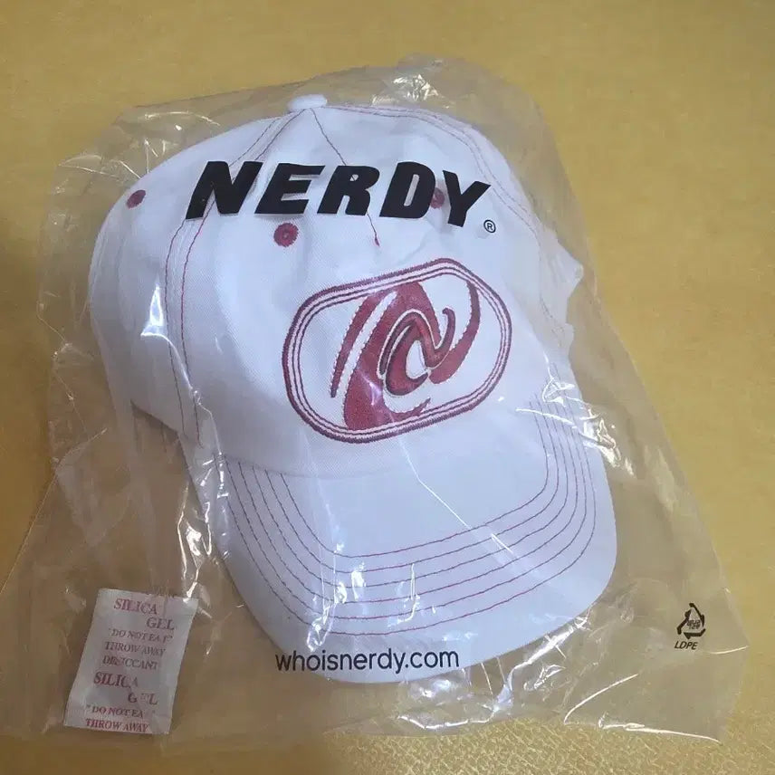 [BUNJANG] NERDY White Ball Cap / 널디 NERDY 볼캡 화이트 새상품