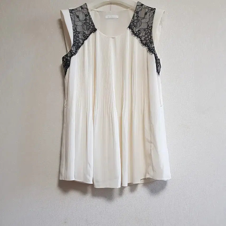 [BUNJANG] It MICHAA Ivory Lace Blouse / 잇미샤 블라우스