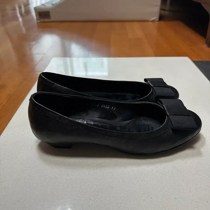 [SOLD OUT] (250) 닥스 블랙 구두 단화