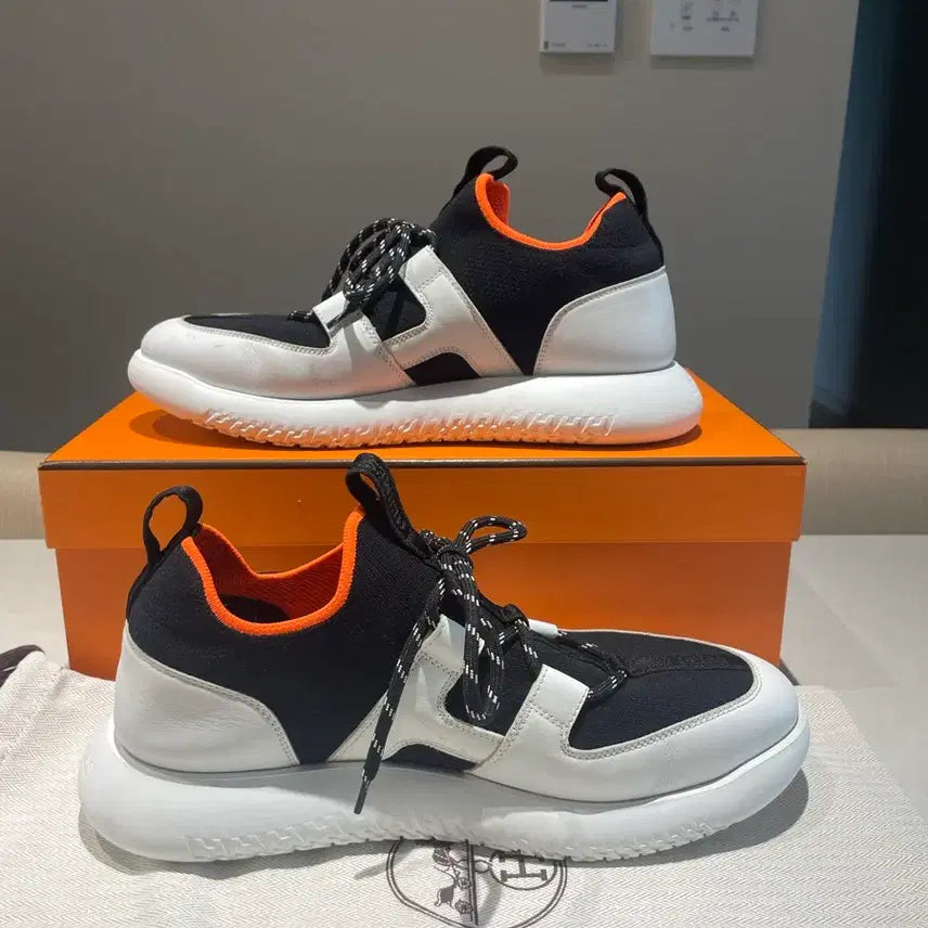 [BUNJANG] Hermès Dual Sneakers Black and White 41.5 / 에르메스 듀얼스니커즈 검흰 41.5