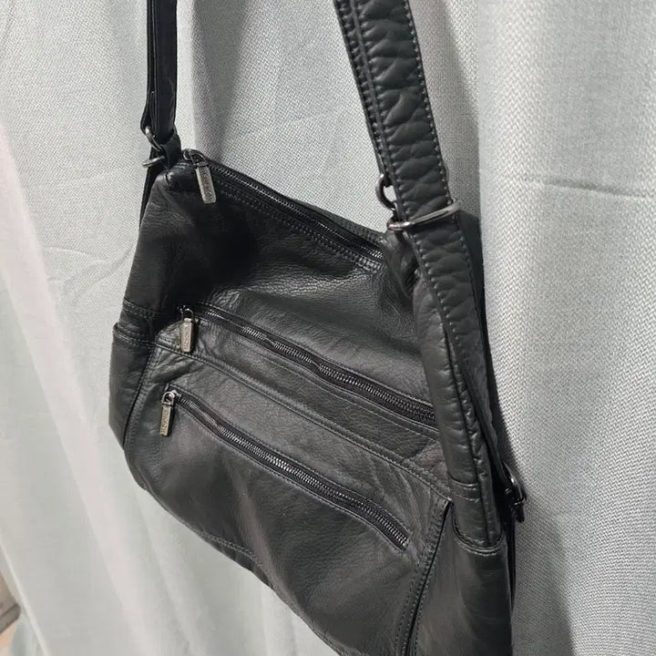 [SOLD OUT] 몽크로스  빅백 숄더백