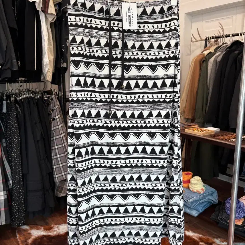 [BUNJANG] Japanese Vintage Ethnic Pattern Long Skirt / 일본빈티지 에스닉 패턴 롱스커트