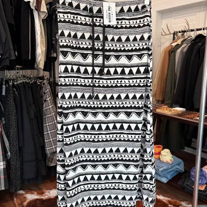 [BUNJANG] Japanese Vintage Ethnic Pattern Long Skirt / 일본빈티지 에스닉 패턴 롱스커트