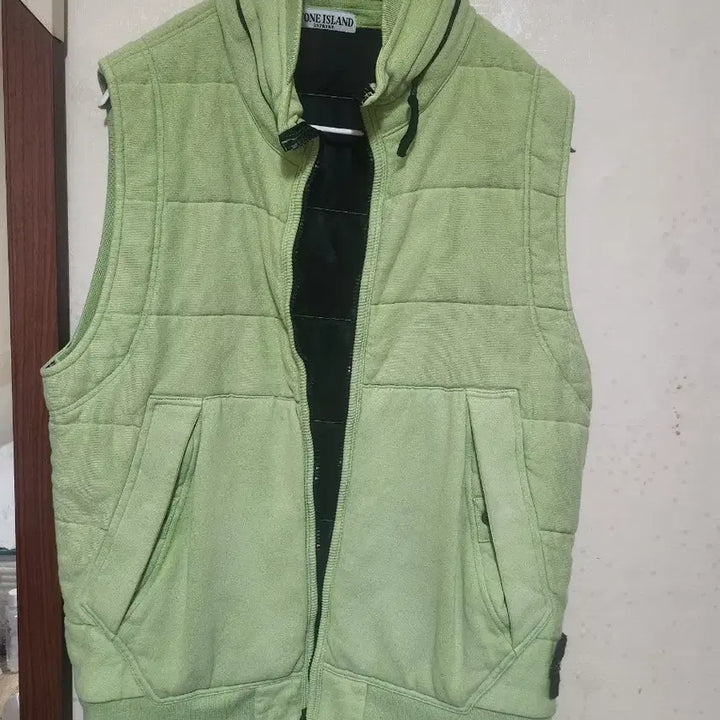 [BUNJANG] Stone Island Vest / 스톤아일랜드 와펜 베스트 조끼