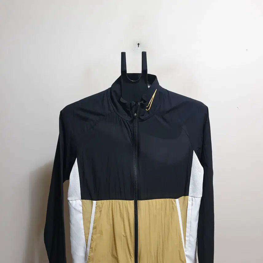 [BUNJANG] Nike Lightweight Jacket (Size 95) / 나이키점퍼/자켓/홑겹/95