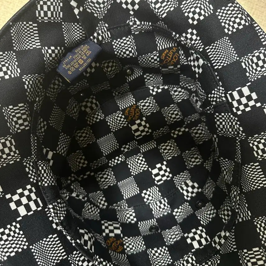 [BUNJANG] LOUIS VUITTON Chapeau Damier Distortion Bucket Hat / 루이 비통(LOUIS VUITTON) 샤포 대미어 디스토션(Chapeau