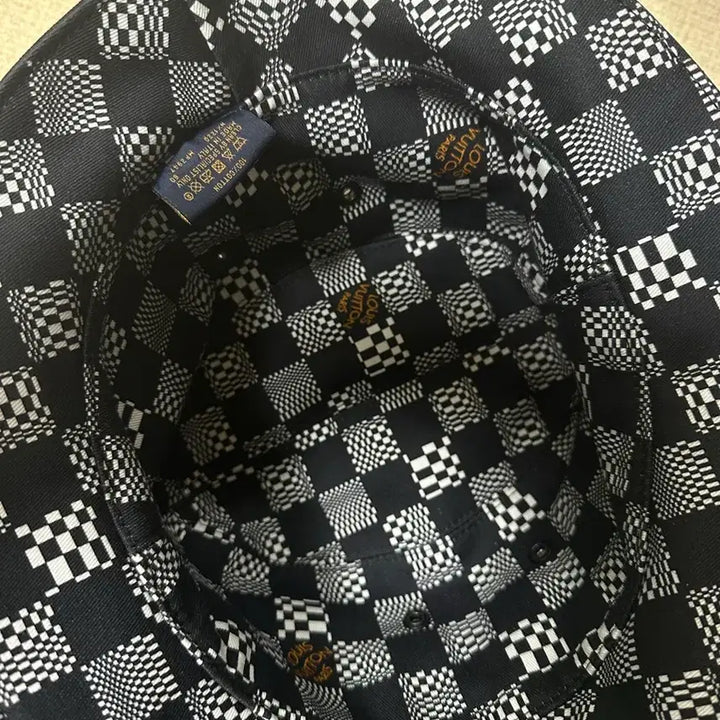 [BUNJANG] LOUIS VUITTON Chapeau Damier Distortion Bucket Hat / 루이 비통(LOUIS VUITTON) 샤포 대미어 디스토션(Chapeau