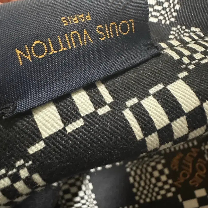 [BUNJANG] LOUIS VUITTON Chapeau Damier Distortion Bucket Hat / 루이 비통(LOUIS VUITTON) 샤포 대미어 디스토션(Chapeau