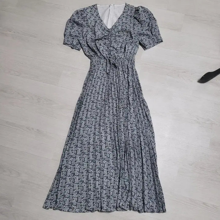 [BUNJANG] Floral Shirred Long Dress / 꽃무늬 셔링 롱 원피스 반팔 플리츠 봄 여름