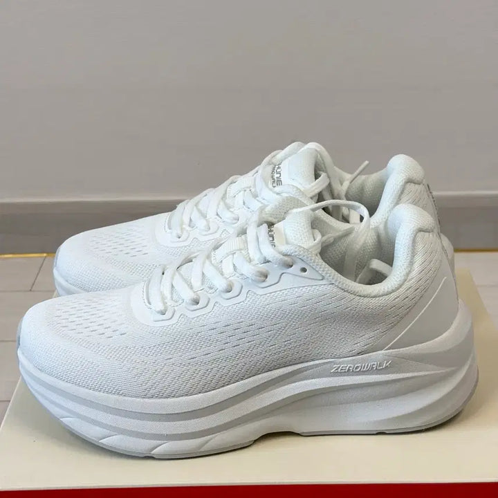 [BUNJANG] Syuniel Sneakers 235 New / 슈니엘 운동화 235 230 새상품