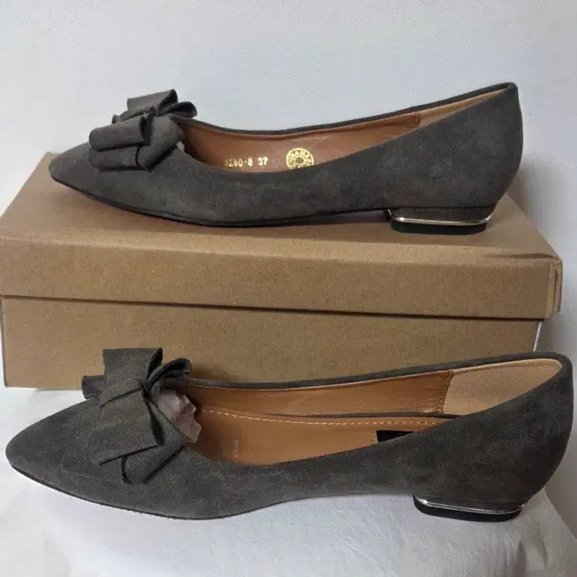 [BUNJANG] Suede Ribbon Heels / 스웨이드 리본 구두((새상품))