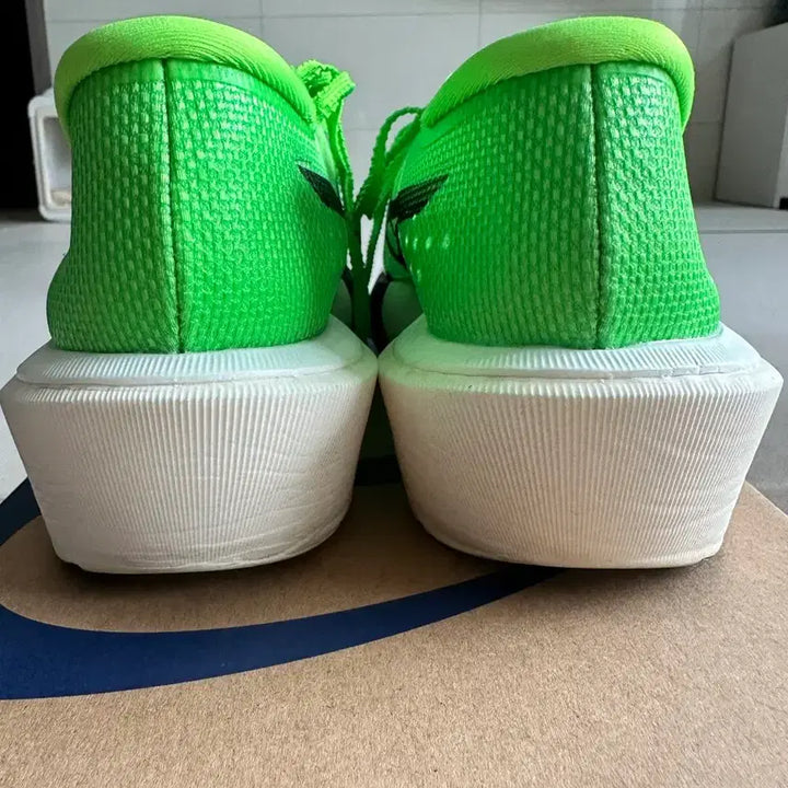 [BUNJANG] Asics Metaspeed Edge Tokyo Running Shoes / 아식스 메타스피드 엣지 도쿄 255 그린