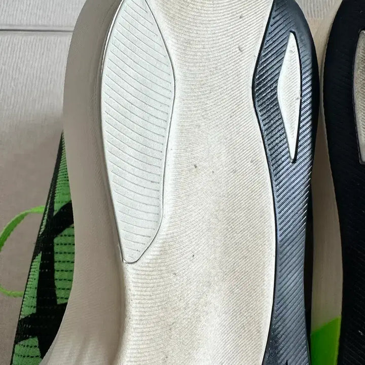[BUNJANG] Asics Metaspeed Edge Tokyo Running Shoes / 아식스 메타스피드 엣지 도쿄 255 그린