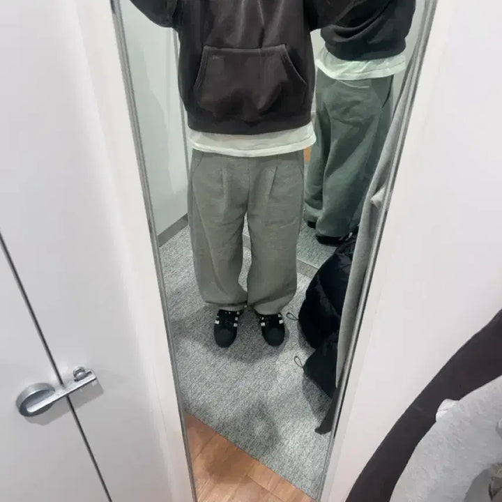[BUNJANG] Gamma Gallery Plain Snap Hoodie Charcoal / 감마갤러리 플레인 스냅 후드 티셔츠 차콜