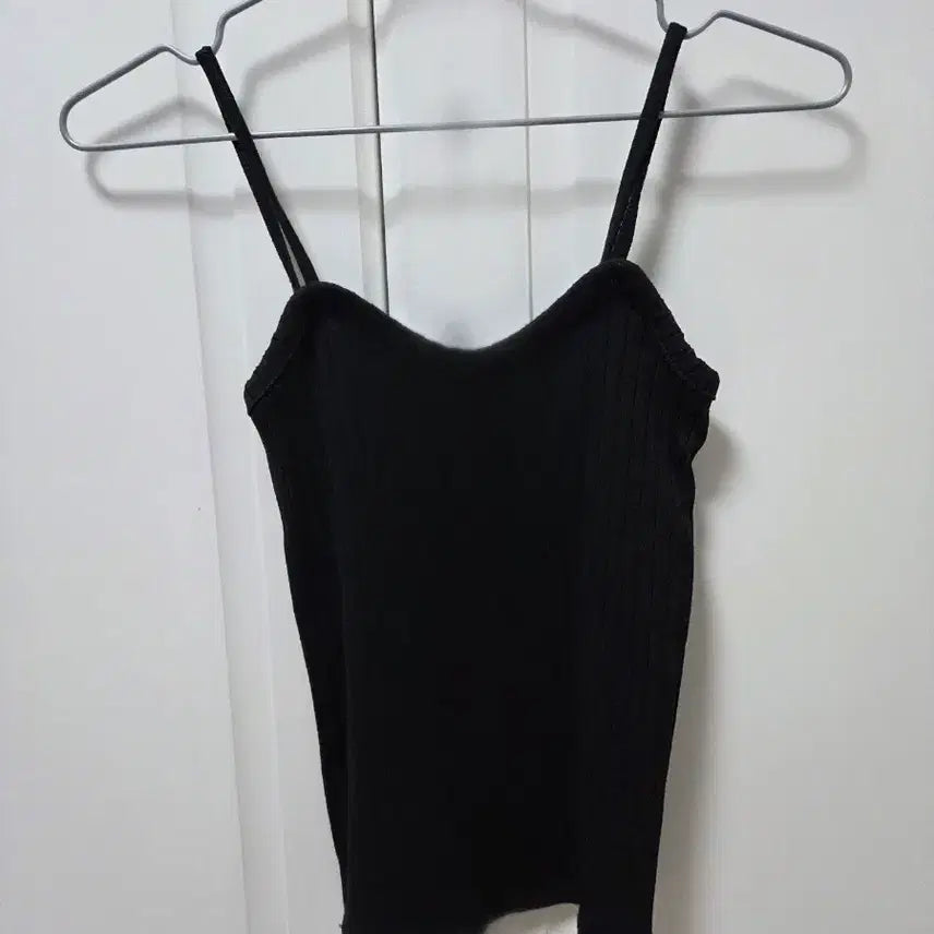 [BUNJANG] Ribbed Knit Tank Top / 쫀쫀한 골지 끈나시