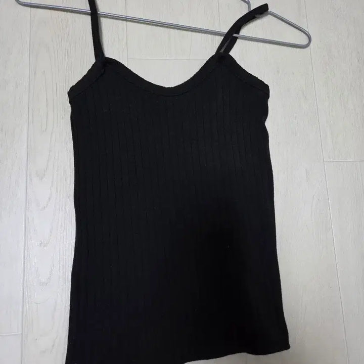[BUNJANG] Ribbed Knit Tank Top / 쫀쫀한 골지 끈나시