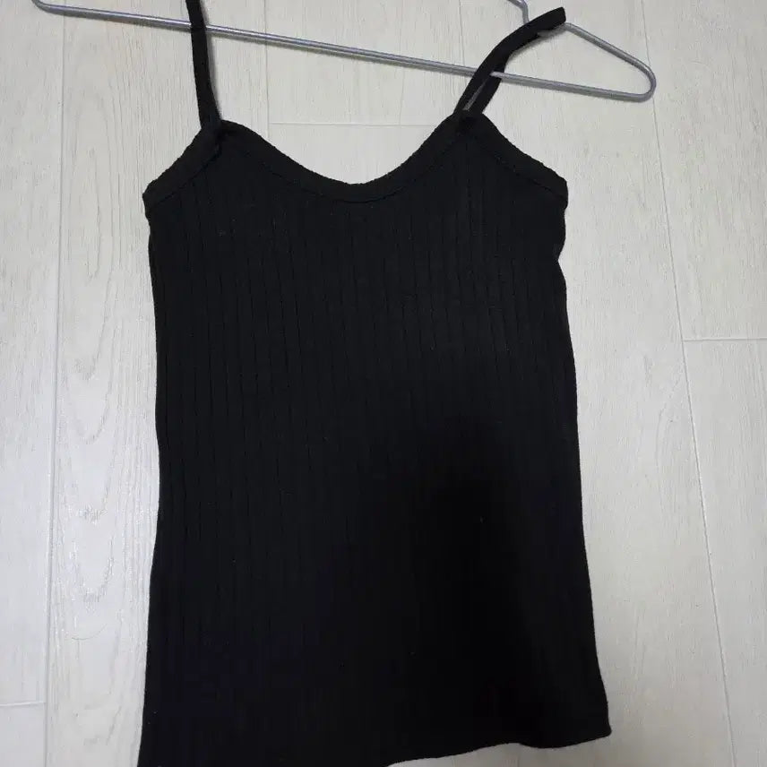 [BUNJANG] Ribbed Knit Tank Top / 쫀쫀한 골지 끈나시