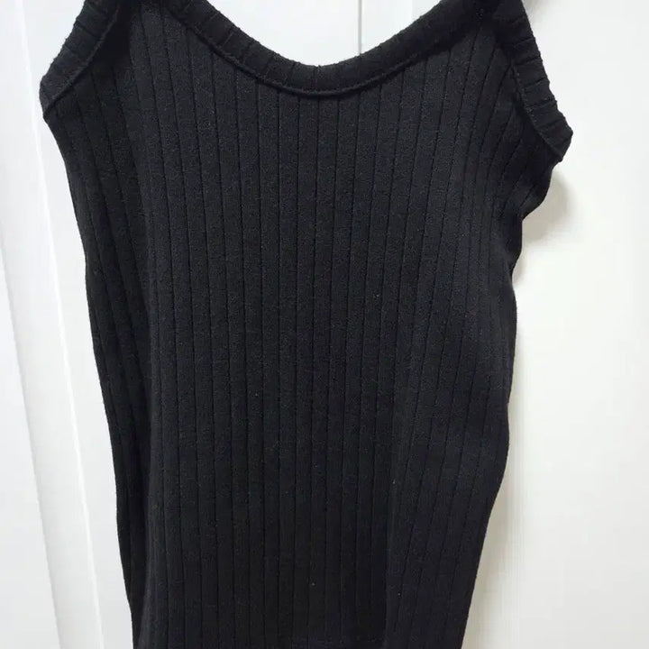 [BUNJANG] Ribbed Knit Tank Top / 쫀쫀한 골지 끈나시