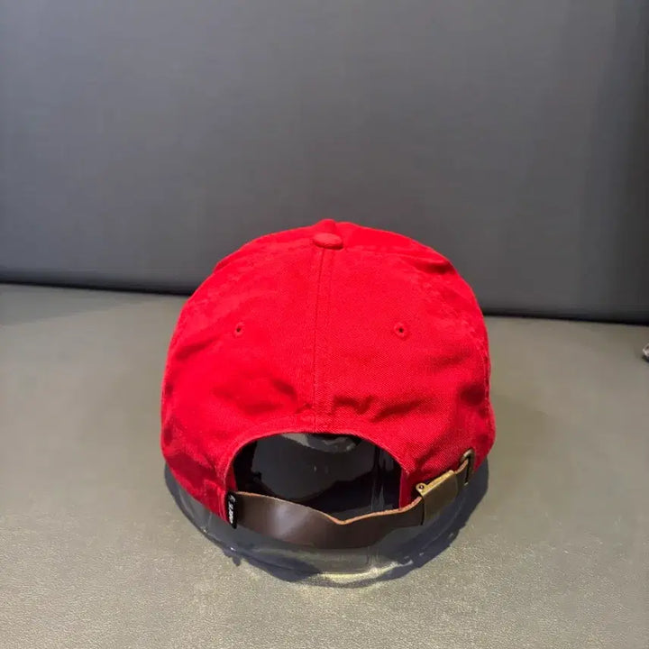 [BUNJANG] OBEY Mega Red Hat Ball Cap / 오베이 메가 레드 햇 볼캡 모지