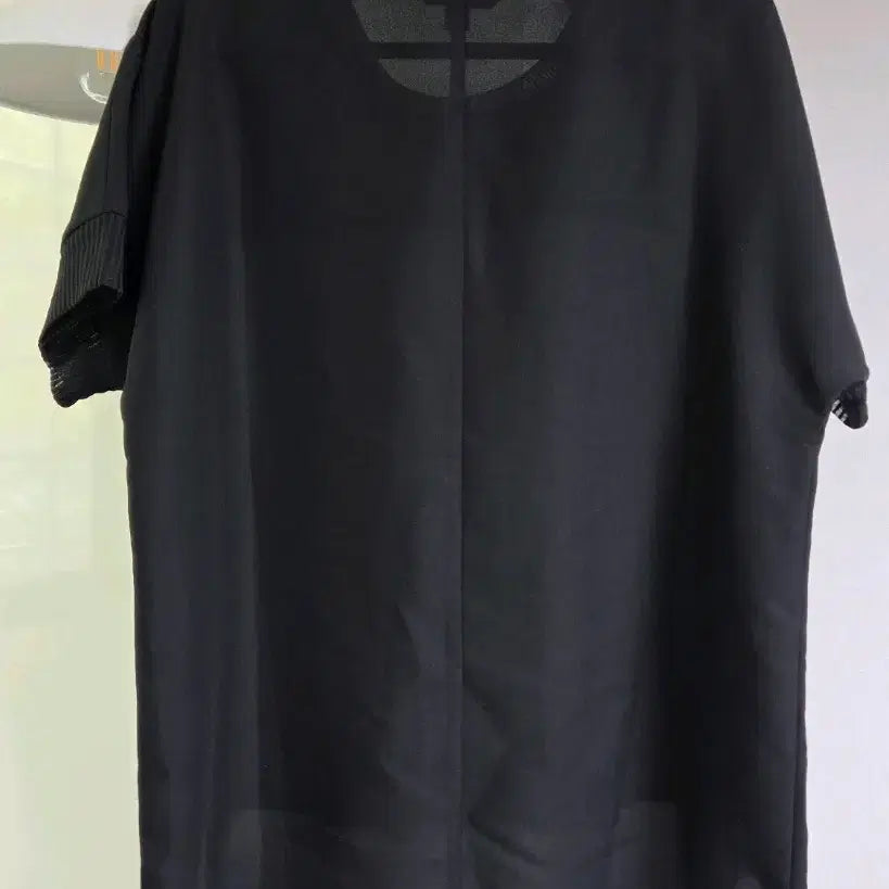 [BUNJANG] J BY Black Color-Block Blouse Size 85 (Korean 55) / J BY 블랙 배색 블라우스 85 (구 55)