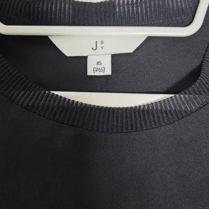 [BUNJANG] J BY Black Color-Block Blouse Size 85 (Korean 55) / J BY 블랙 배색 블라우스 85 (구 55)