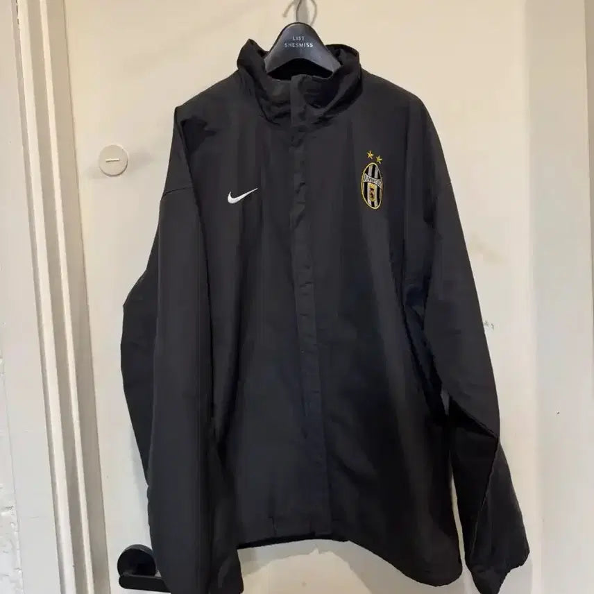 [BUNJANG] Nike Juventus Windbreaker Jacket / 나이키 올드스쿨 유벤투스 바람막이 자켓