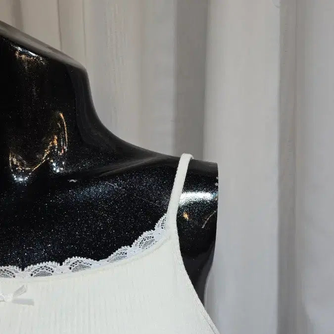 [BUNJANG] Ivory Lace Cami Top / 캡내장 앞뒤 레이스 골지 아이보리 나시
