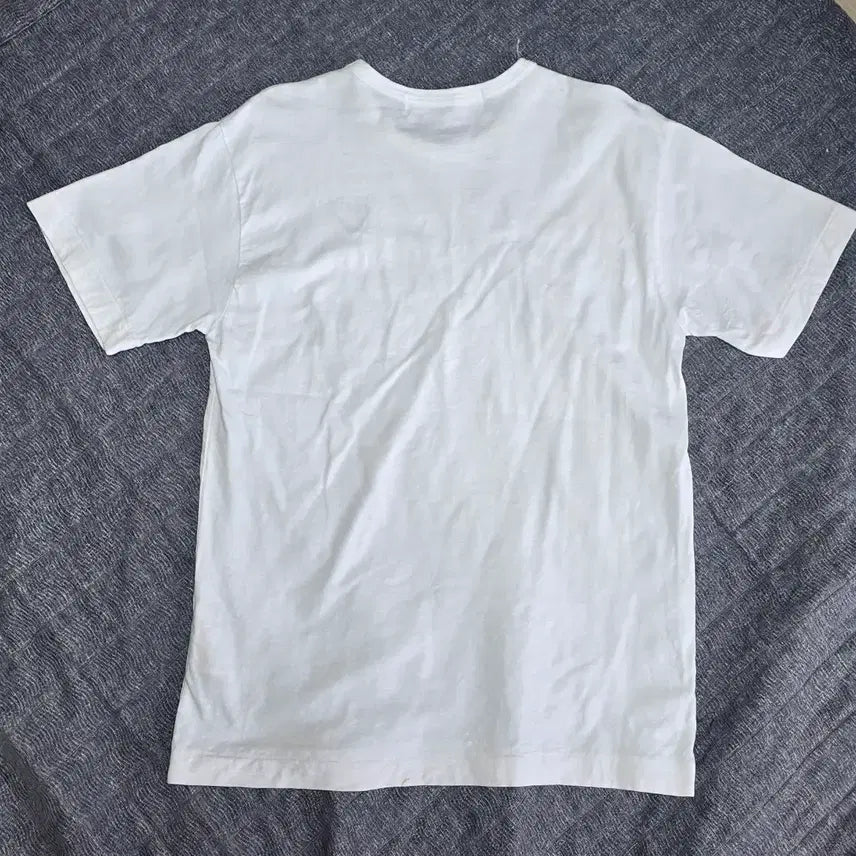 [SOLD OUT] 정품 꼼데가르송 플레이 흰색 반팔 티셔츠 블랙와펜(M/무료배송)