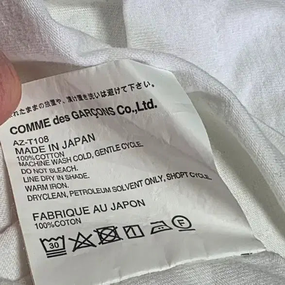 [SOLD OUT] 정품 꼼데가르송 플레이 흰색 반팔 티셔츠 블랙와펜(M/무료배송)