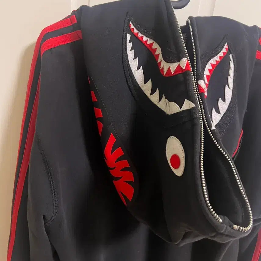 [BUNJANG] Adidas x Bape Ultimate Shark Hoodie Black S / 아디다스 x 베이프 얼티밋 샤크 후드집업 블랙  S 급처