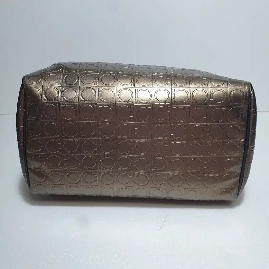[BUNJANG] Ferragamo Logo Tote Bag / 정품이고 ㅡ페라가모 ㅡ로고.토트백