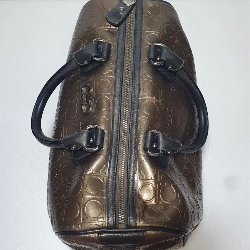 [BUNJANG] Ferragamo Logo Tote Bag / 정품이고 ㅡ페라가모 ㅡ로고.토트백