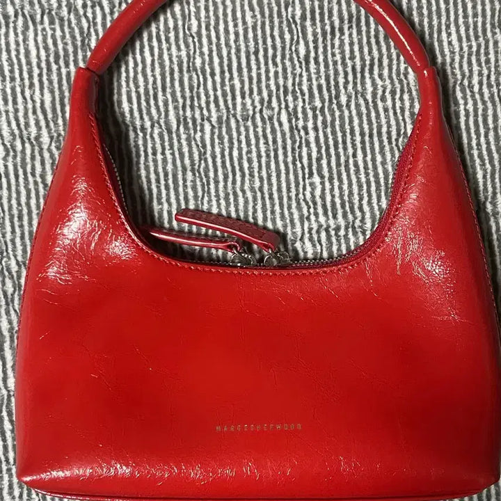 [BUNJANG] MajiShuRu Red Hobo Mini Bag / 마지셔우드 레드 호보미니백 거의새거