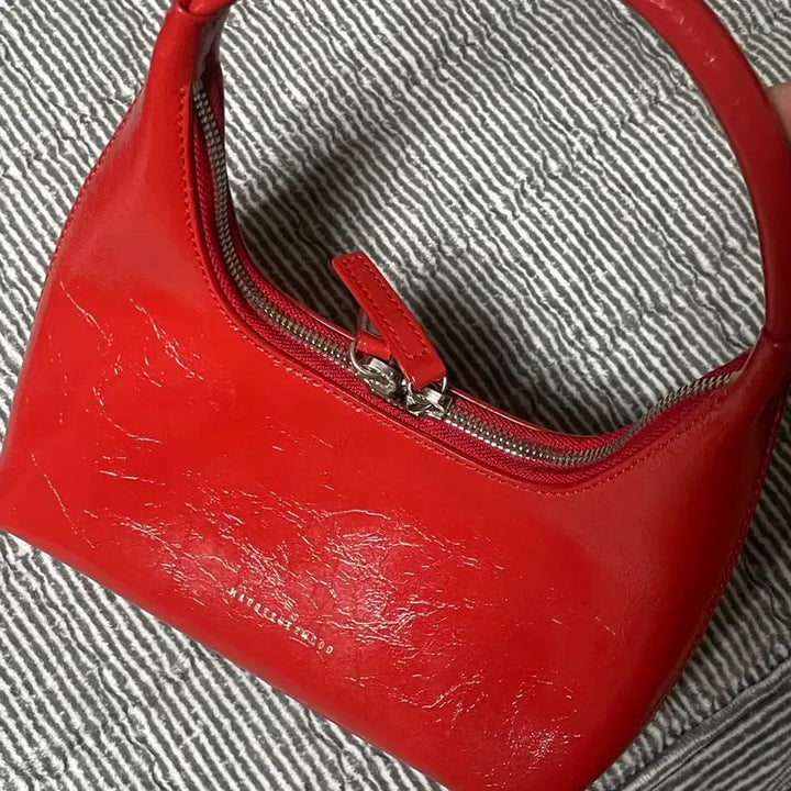 [BUNJANG] MajiShuRu Red Hobo Mini Bag / 마지셔우드 레드 호보미니백 거의새거