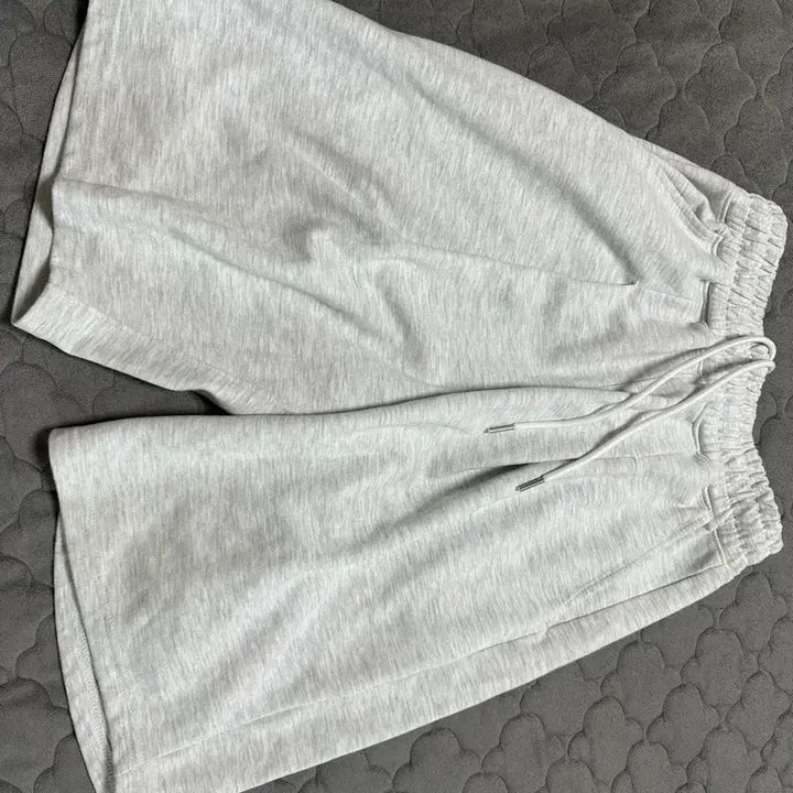 [BUNJANG] Zero Deep One Tuck Sweat Shorts / 제로 Deep One Tuck Sweat Shorts 버뮤다팬츠