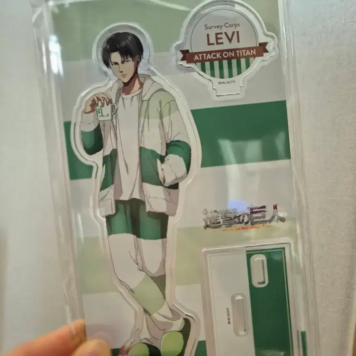[BUNJANG] Attack on Titan Levi Roomwear Pajama Acrylic Stand (Sealed) / 미개봉)진격의 거인 리바이 룸웨어 파자마 아크릴 스탠드