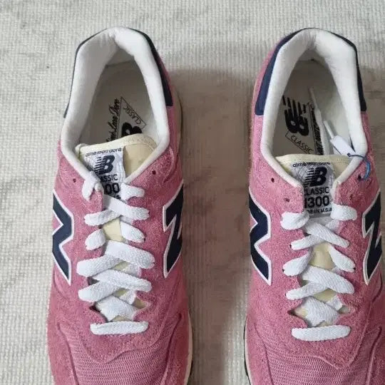 [BUNJANG] New Balance 1300 Aimé Leon Dore Dusty Pink Sneakers / 뉴발란스 1300 에임레온도르 더스티 핑크 300