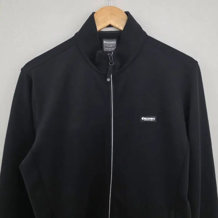 [BUNJANG] Discovery Expedition Black Zip-up 95 Jacket / 디스커버리 익스페디션 블랙 집업 95