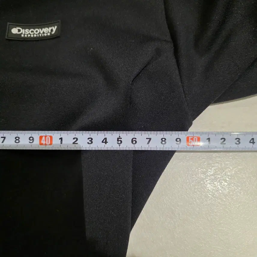 [BUNJANG] Discovery Expedition Black Zip-up 95 Jacket / 디스커버리 익스페디션 블랙 집업 95