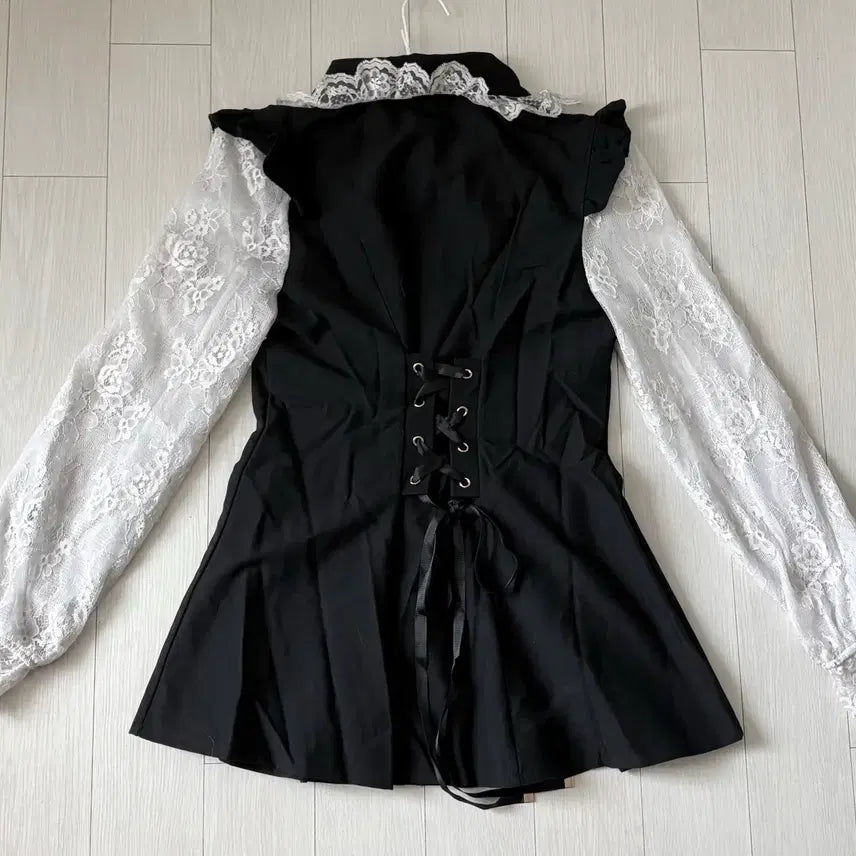 [SOLD OUT] 시허니 시크릿허니 레이스 소매 러플 셋업