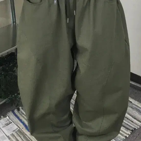 [BUNJANG] Peanut Days Twete Viso Balloon Pants / 피넛데이즈 트웨트 비죠 벌룬 PT
