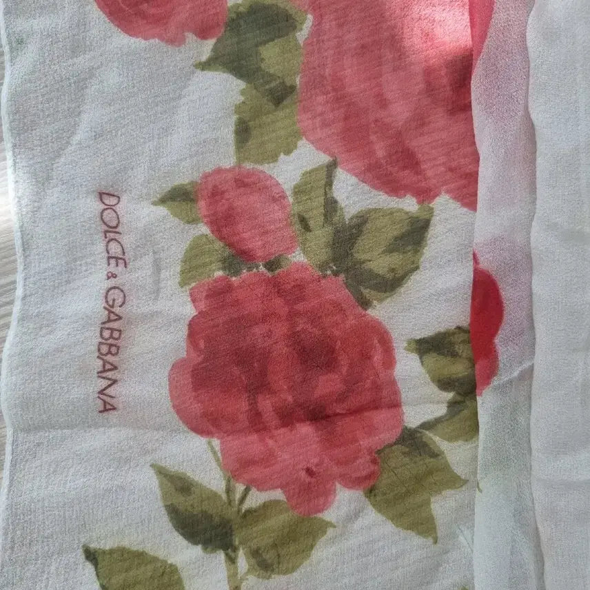 [BUNJANG] Dolce &amp; Gabbana Rose Pattern Silk Scarf / 돌체앤가바나 스카프