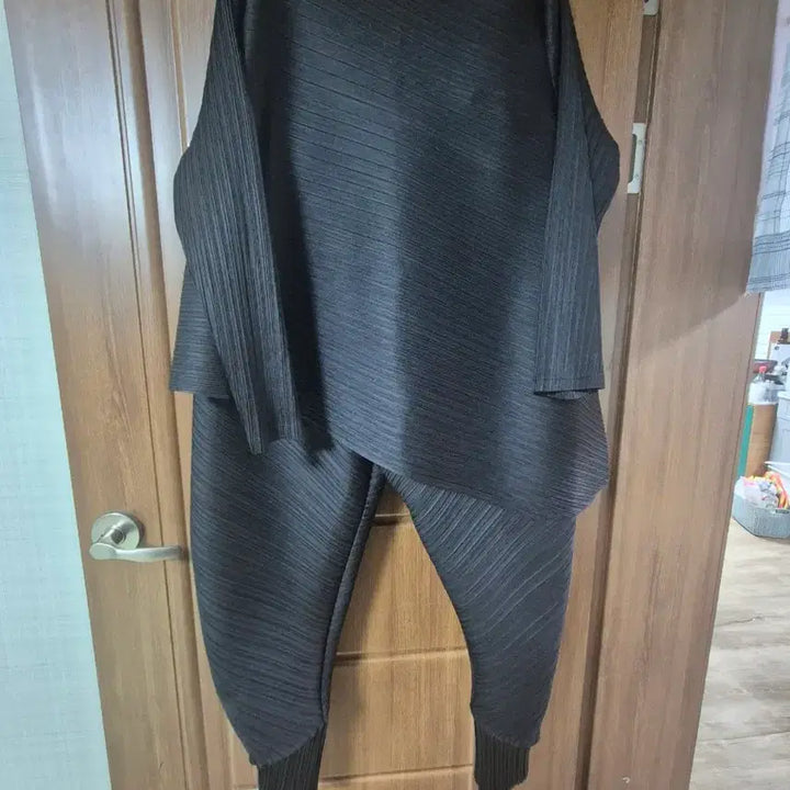 [BUNJANG] Pleats Unbalanced Set / 플리츠 언발 셋업